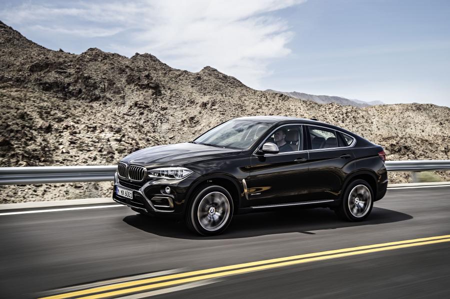  BMW X6 xDrive 5.0i 2015 года  (фото 5 из 113)